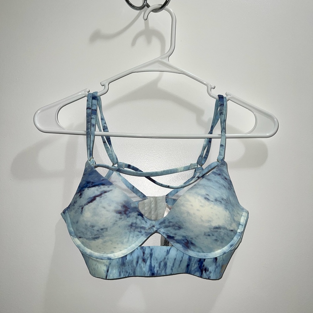 NWOT VICTORIA SECRET PINK Blue Bralette In The Size Small